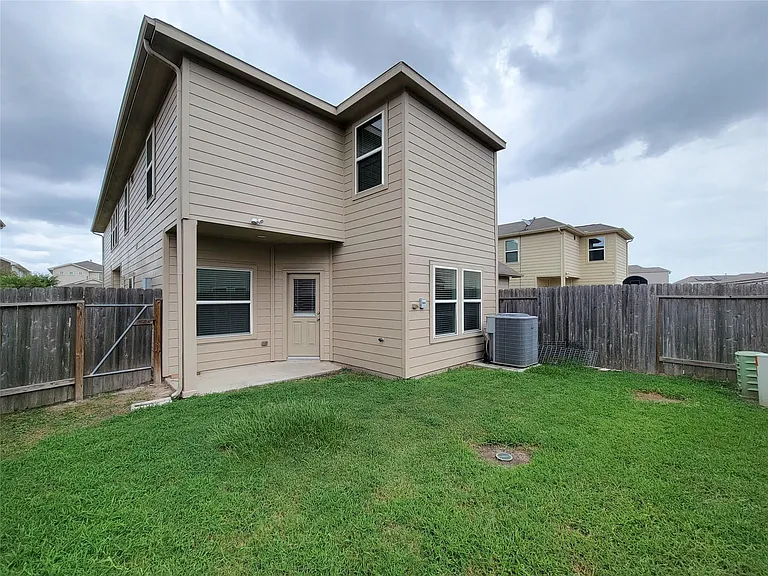 5209 Dauntless Dr — Photo 4