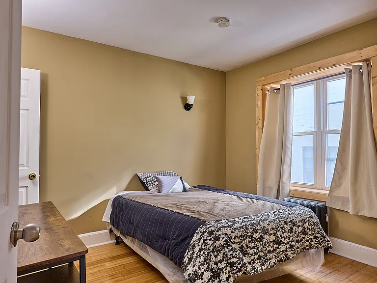 198 Court St #8 — Photo 6