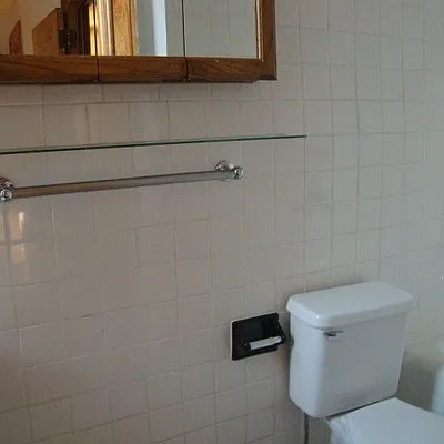 Rented by Raz Realty | media 7