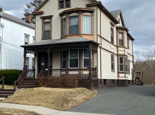 1384 3rd St, Rensselaer, NY 12144