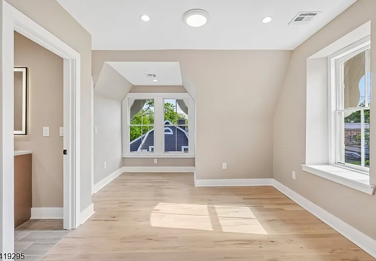 49 Park Ave #2 — Photo 17