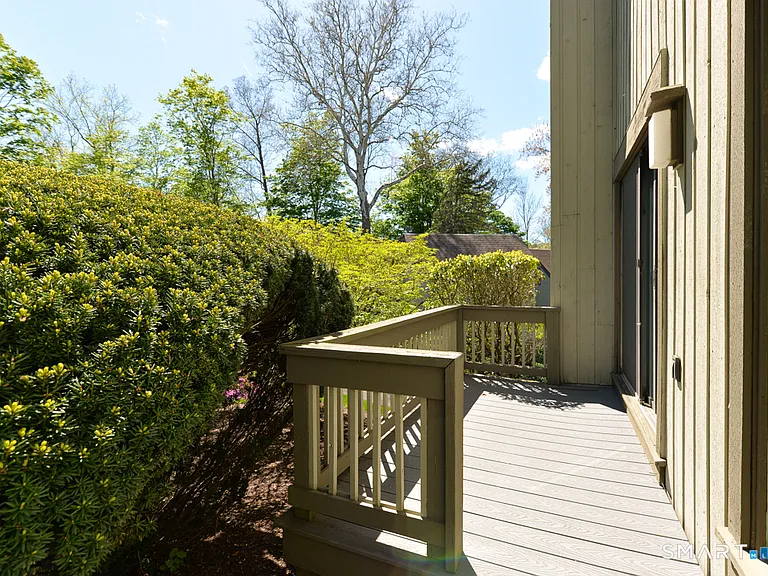 548 Heritage Vlg #A — Photo 6