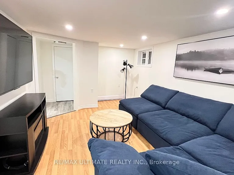 30 Ferris Rd — Photo 5