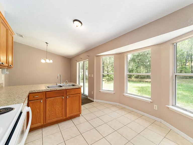 19619 SW Eagle Dr — Photo 15