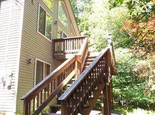 63 Wildflower Cir, Gouldsboro, PA 18424