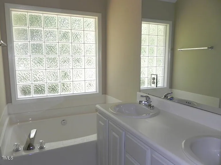 216 Castle Hayne Dr — Photo 11