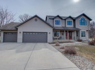 206 E Mills Dr, Lake Mills, WI 53551