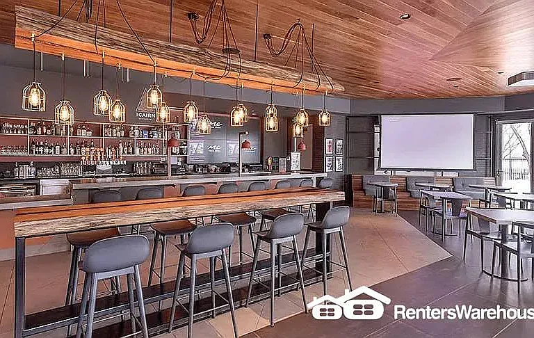 888 S Valentia St — Photo 24