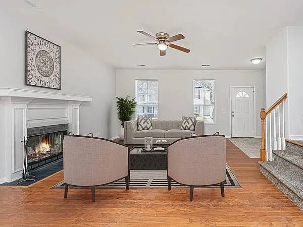 137 Saint Phillips Row — Photo 2