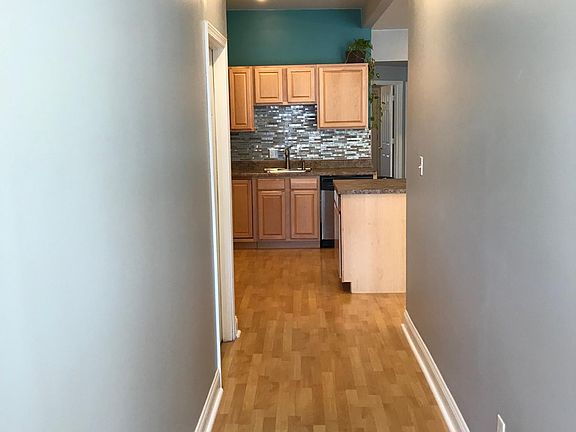 2nd image of 3965 Shenandoah Ave #1F