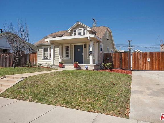 2nd image of 3661 W 58th Pl