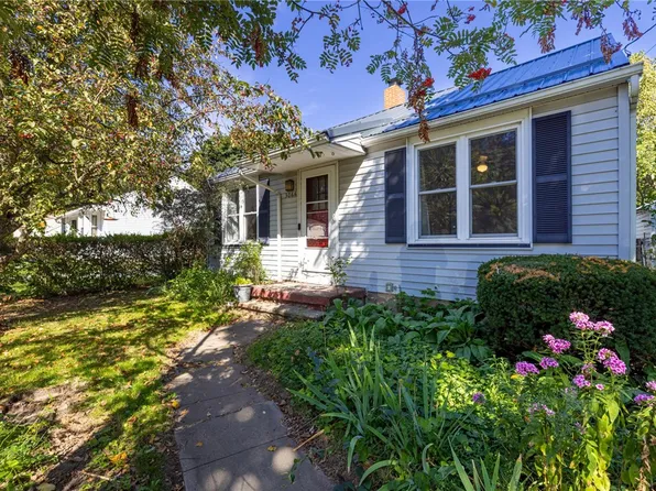 3066 Lyell Rd, Rochester, NY 14606