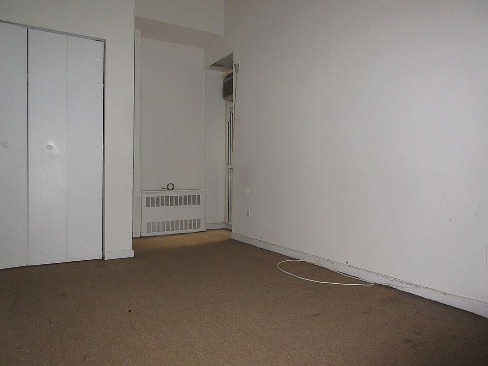 1st image of 33 Gold St APT 116