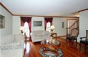 2nd image of 10180 Woodbury Dr