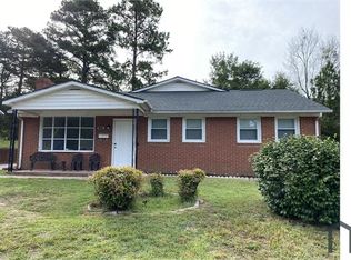 1275 Torrey Dr, Fayetteville, NC 28301