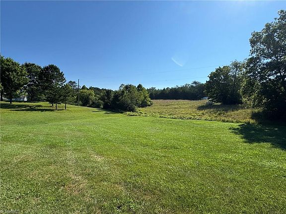 3rd image of 7.75 Goff Rd