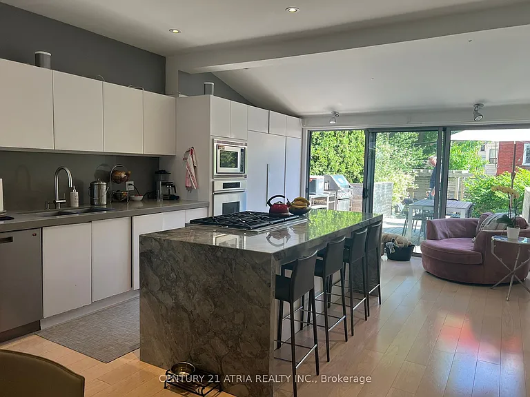 109 Simpson Ave — Photo 5