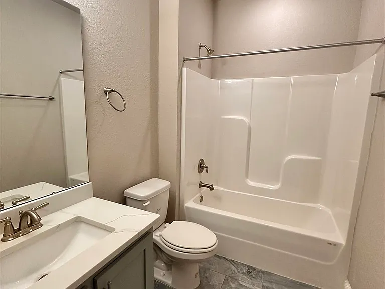 2346 Habersham Ln — Photo 19