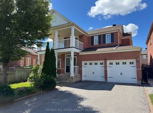 26 Belgrave Sq, Markham, ON L6C 2T1