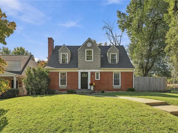 601 E 69th St, Kansas City, MO 64131