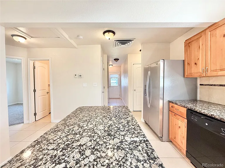 10625 W 58th Ave #B — Photo 4
