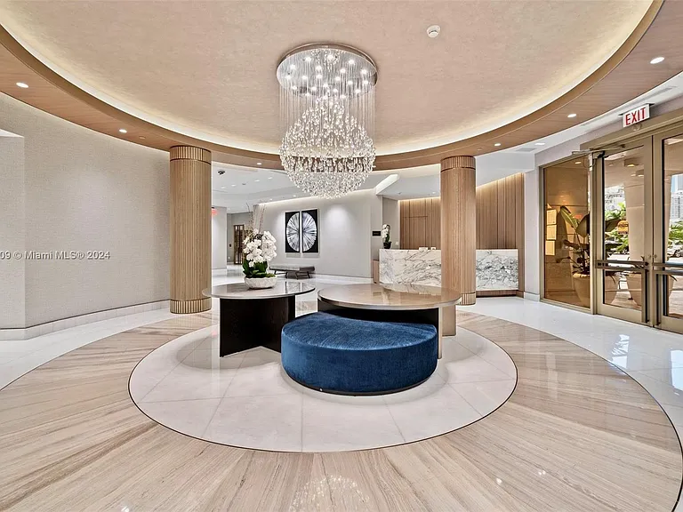 888 Brickell Key Dr #907 — Photo 19
