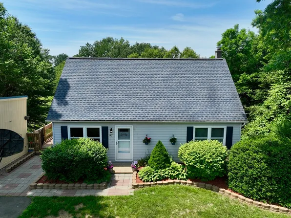 67 S Silver Ln, Sunderland, MA 01375