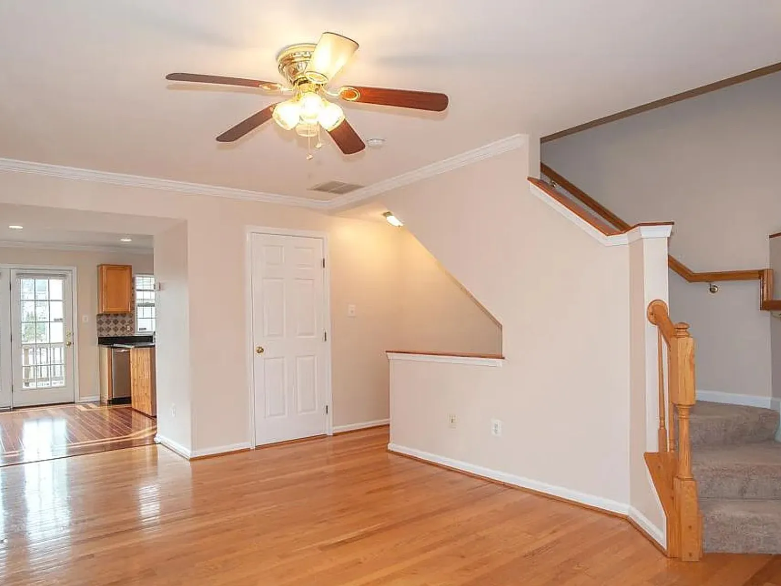2 bed, 1488 sqft, $2,700 — Photo 2