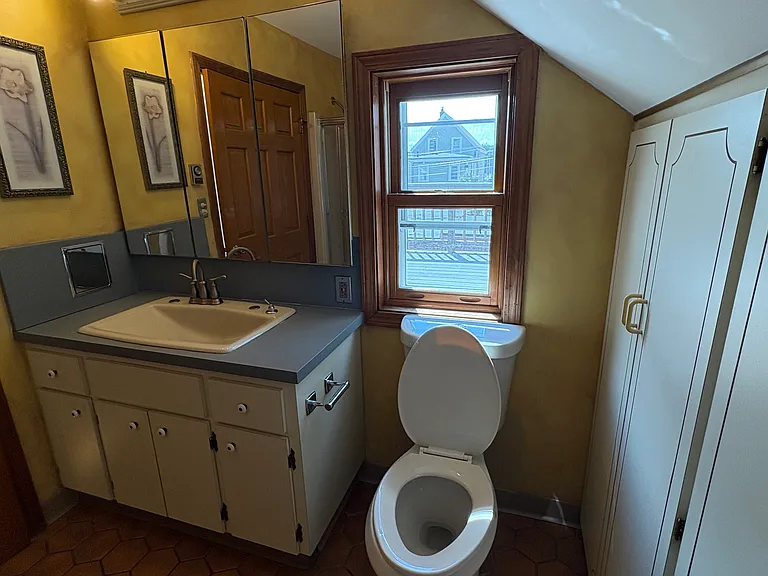 579 Bennington St #1 — Photo 11