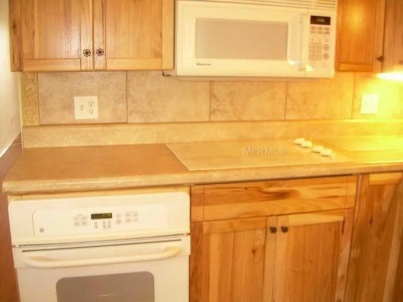 2361 Jamaican St — Photo 4
