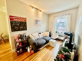 435 Hanover St APT 4B, Boston, MA 02113
