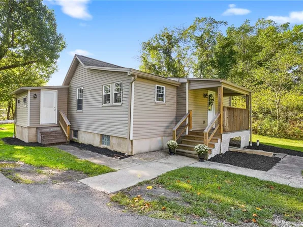160 Starlite Rd, Lemont Furnace, PA 15456