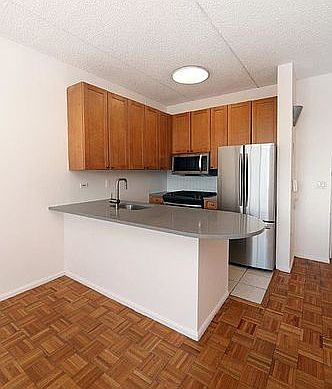 4th image of 280 E 2nd St #401