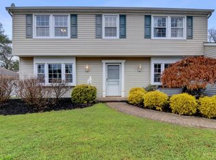 15 Ormont Ln, Aberdeen, NJ 07747