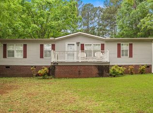 208 Leverette Ln, Starr, SC 29684