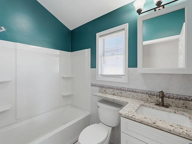 130 3rd St #2 — Photo 9