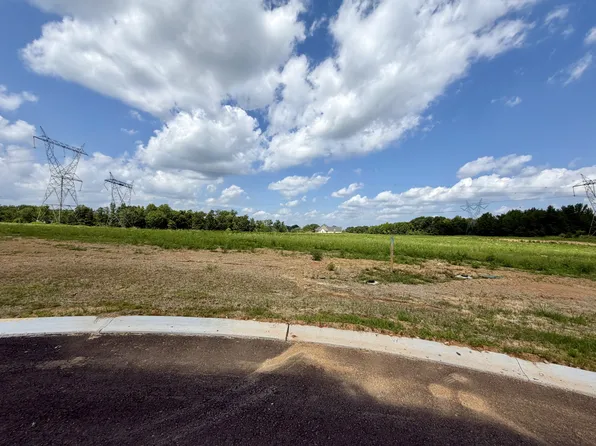 10 Fawn Dr Lot 10, Clarksville, TN 37043