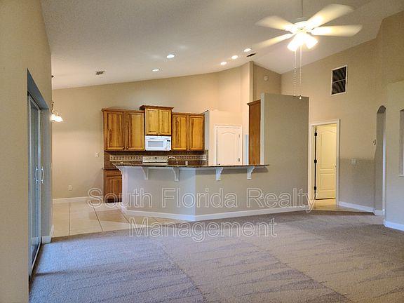 3rd image of 4485 SW Masefield St