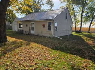 1904 22nd Dr SW, Austin, MN 55912