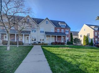 2043 McKenna Blvd, Madison, WI 53711