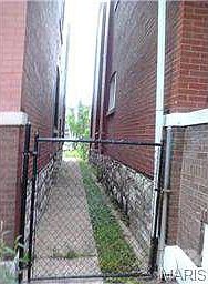 3rd image of 4421 Athlone Ave