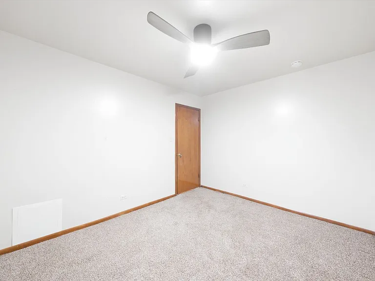 2521 Lewis St — Photo 29