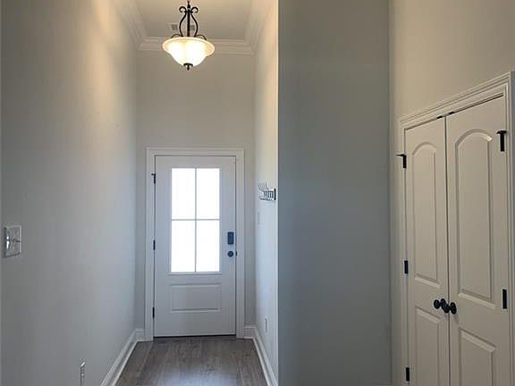2nd image of 279 Ashton Parc