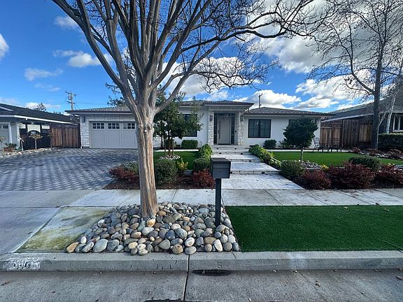 5th image of 110 Lansberry Ct