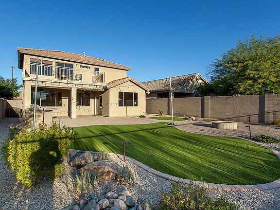 Manicured Design