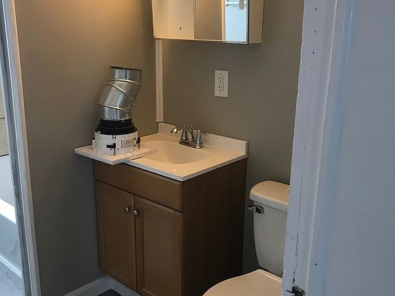 5th image of 42 Mill St #2