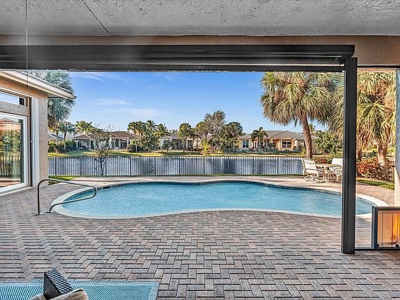 4th image of 12640 NW 76th Street
