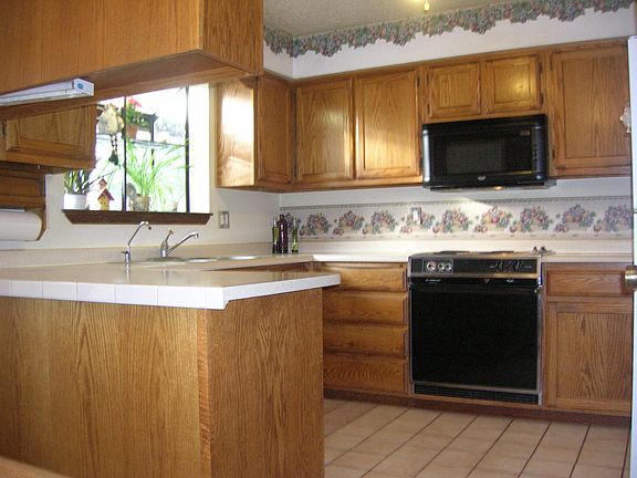 Nice Country Kitchen