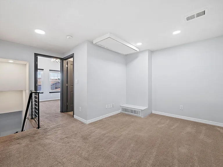 5612 W Center Ave — Photo 21