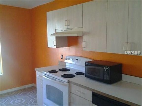 5th image of 457 Danube Dr